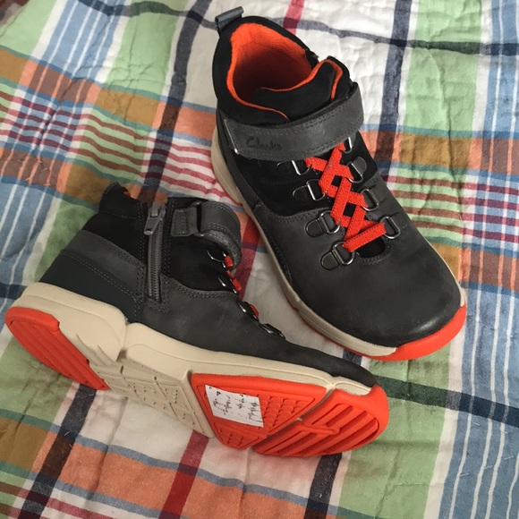 clarks sneakers kids red